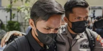 Bharada E mengungkap bahwa Brigadir J membongkar rahasia Irjen Ferdy Sambo yang memiliki istri simpanan