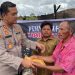 Kapolres Taput Serahkan Bantuan Kapolda Sumut ke Korban Kebakaran Rumah di Siborongborong