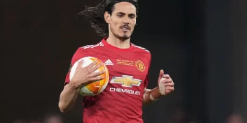 Berlabuh di Valencia, Edinson Cavani Dikontrak 2 Tahun