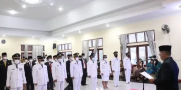 Bupati Toba Lantik Pimpinan Tinggi Pratama, Administrator dan Jabatan Fungsional
