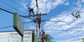 1088 Gardu Distribusi Listrik Terganggu Akibat Diterjang Puting Beliung, PLN UP3 Pematang Siantar Lakukan Pemulihan