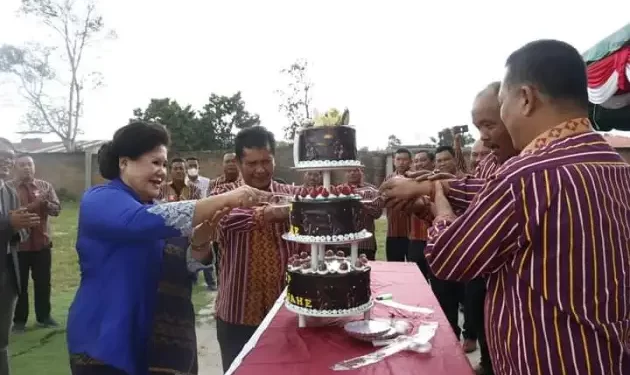 Bupati Karo Hadiri Perayaan HUT Mamre Klasis Kabanjahe