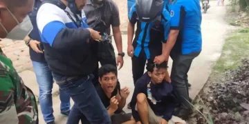 Polisi Gerebek Sarang Narkoba Kisaran, Dua Remaja Menangis saat Ditangkap