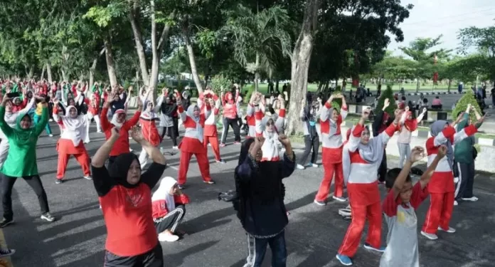 Senam Massal di Hutan Kota Sambut HUT ke-77 RI di Asahan