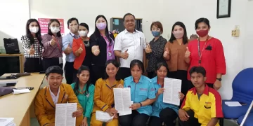 Bank CIMB Niaga Serahkan CSR Rp25 Juta ke SMK Swasta Teladan Siantar