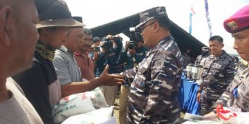 Danlantamal I Kolaborasi HNSI Medan Bersihkan Sampah di Perairan Belawan