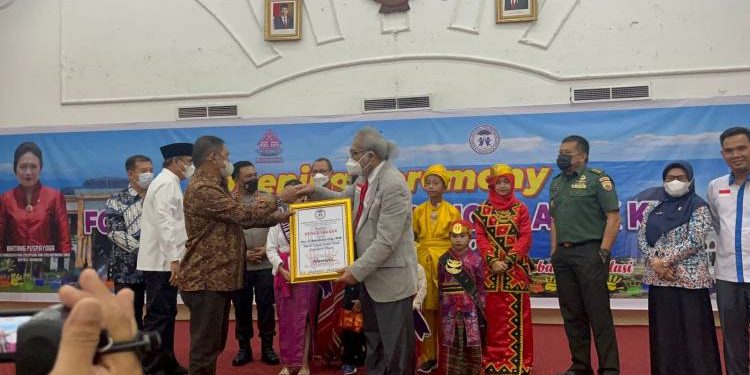 Komnas PA Beri Penghargaan pada Rahudman Sebagai Tokoh Peduli Anak Sumut