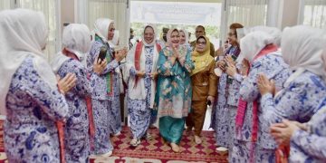 Nawal Lubis Harapkan Peningkatan Perekonomian Keluarga