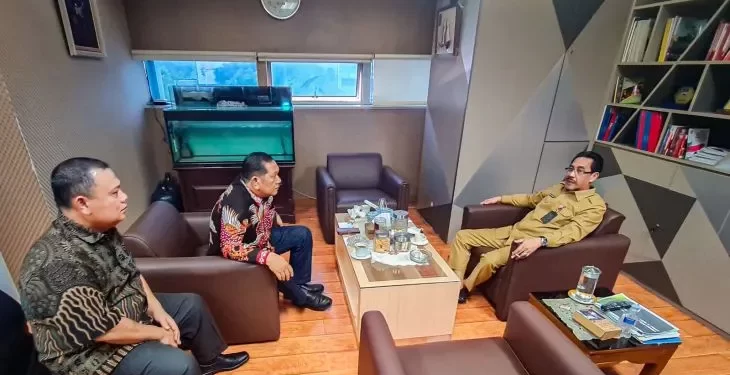 Pemko Padang Sidempuan Diberi 3 Unit Mobil Damkar Oleh Kemendagri