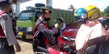 Personel Polres Tapteng Melaksanakan Pengamanan SPBU Satu Jam Sebelum Harga BBM Dinaikkan