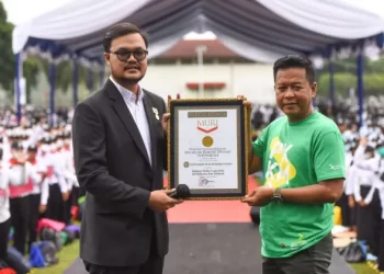 PKKMB USU Raih Rekor MURI, 7.858 Peserta Nyanyikan Lagu 8 Etnis