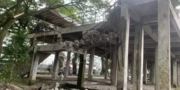 Tangga Lapangan Merdeka Medan Dirubuhkan, Pedagang Buku Protes