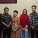 Pengurus PW IPNU Sumut kunjungi ibu Reni, orang tua almarhum Eko Farid pelajar SMK Negeri 9 Medan korban tewas pembacokan