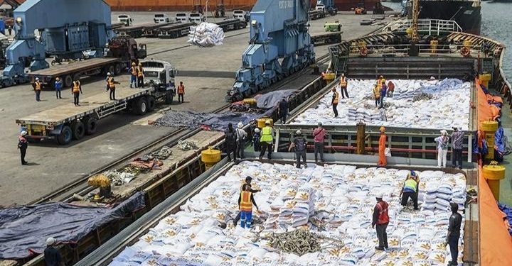 Rugikan Petani hingga Berkebalikan dengan Penghargaan Swasembada RI, PKB Persoalkan Impor Beras