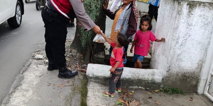 Berbagi di Jum’at Berkah, Sat Samapta Polrestabes Medan: Ada Sebagian Rezeki Orang Lain Yang Dititipkan