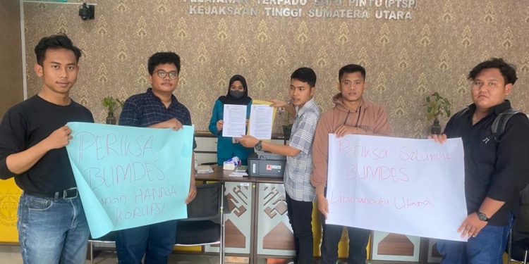 Sudahkah Penegak Hukum Menyapu Bersih Para Koruptor? Massa Lakukan Aksi dan Minta Dugaan “Korupsi BUMDes Perkebunan Hanna Diusut Tuntas”