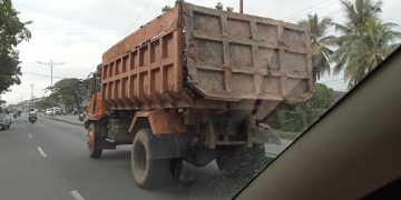 Proyek Galian Tanah Perbaikan Tanggul Sungai Deli Diduga Dijual