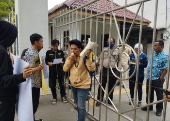Double job semakin marak!! Apakah Double job adalah tren masa kini?