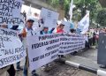 SPEE FSPMI Berunjuk Rasa di Kantor Pusat PT PLN, Partai Buruh Sebutkan Aturan Memperbudak Pegawai