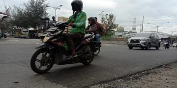 Pertunjukan Sulap Jalan Terjadi Jelang Kedatangan RI 1