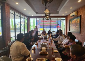 Pengukuhan dan Pelantikan Hasan Syukri serta serah terima SK Pengurus Dewan Pimpinan Cabang Konfederasi Serikat Pekerja Seluruh Indonesia AGN atuc Kabupaten Deli Serdang