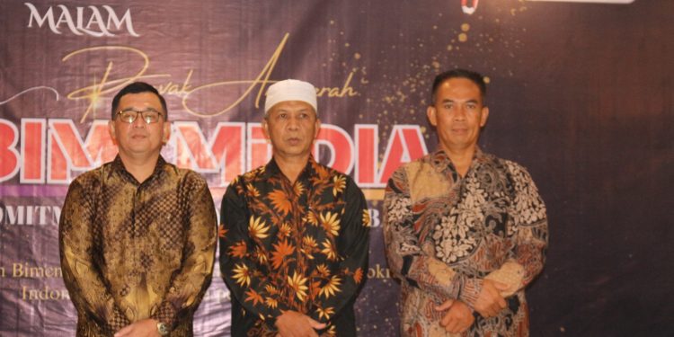 Abuya Syeikh Haji Amran Waly Al-Kholidi Terima Penghargaan.
