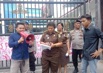 Aksi ke 6, PALU-SUMUT Menduga Kejatisu Sangat Lamban Dalam Proses Penegakan Hukum