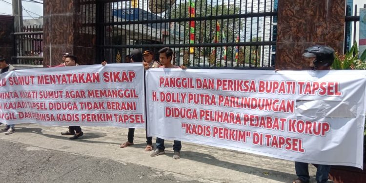 Demo PALU SUMUT ke 8 kali : Kajati Sumut desak panggil Kajari Tapsel dan Bupati Tapsel
