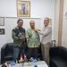 Kepala Pusat Layanan Internasional UIN SU Terima PIN dari Konsul Kehormatan Belanda.