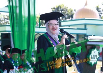 Prof. Dr. Hj. Nurhayati, M.Ag (Rektor UIN Sumut) Pesantren Menggerakkan "Agama sebagai Sumber Inspirasi"