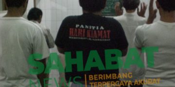 Hukum Shalat Pakai Kaos Bergambar