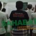 Hukum Shalat Pakai Kaos Bergambar