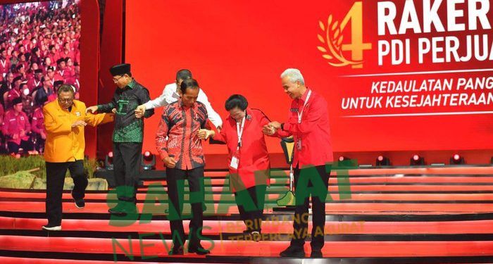 Viral Megawati Empaskan Tangan Jokowi, TPN Ganjar-Mahfud : Hubungan Mereka Seperti Ibu Dan Anak