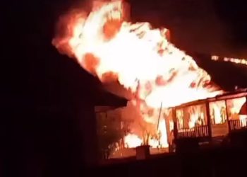 Kebakaran Hari Rabu Dini Hari Ratakan 2 Unit Rumah Warga di Pulau Kayuadi
