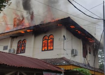 Kantor Camat Medan Area Terbakar