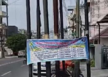 Spanduk Tarif Parkir Konvensional Bermunculan, Warga: Kebijakan Aneh Bin Ajaib