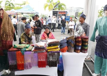 Kunjungan Resorts World Cruises MV. Star Voyager di Pelabuhan Kuala Tanjung Meningkatkan Ekonomi dan UMKM