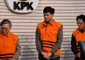 KPK Resmi Menetapkan Direktur Utama BUMN Kehutanan Sebagai Tersangka