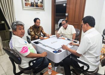 Menteri Kehutanan Bermain Domino Bareng Eks Tersangka Pembalakan Liar, MAKI: Tidak Etis!