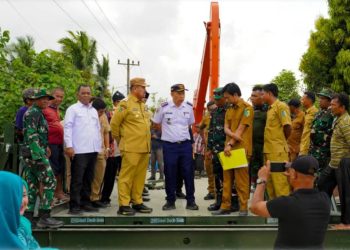 Bupati Batu Bara Tinjau Progres Pembangunan Jembatan Bailey di Medang Deras